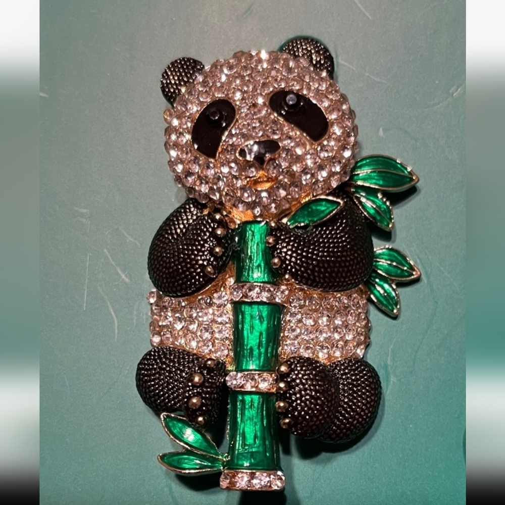 Piper K Crystal Panda Brooch with Green Bamboo Brand New Ti Ty TL